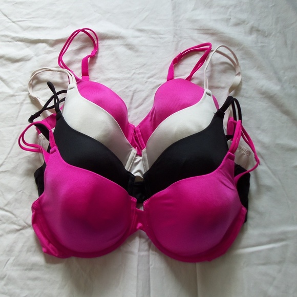 Victoria's Secret Other - Victoria's Secret Very Sexy Bra Lot x 4 36D